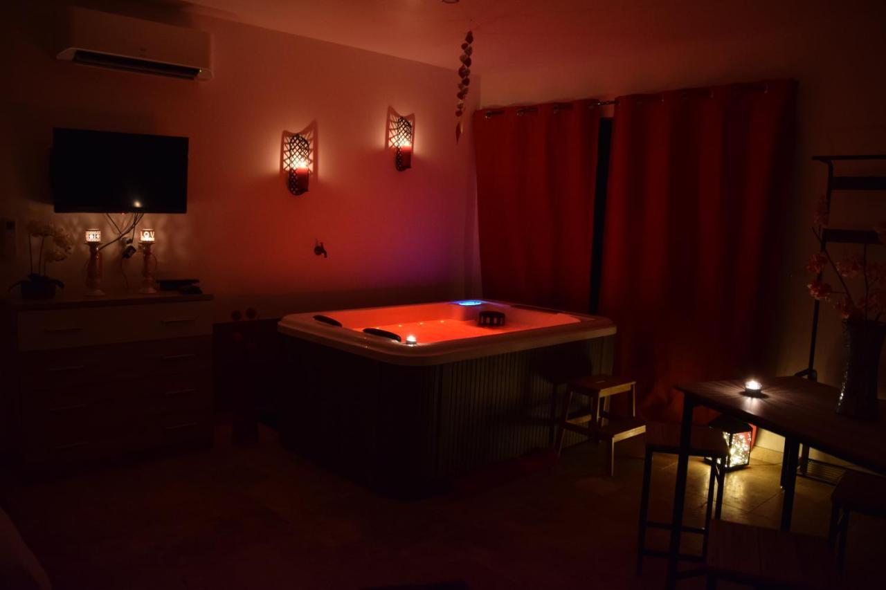 Gites Spa De Charme L Etoile Spa Beynac-et-Cazenac Bagian luar foto